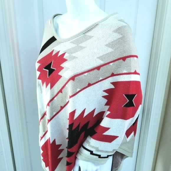 Boston Proper Aztec Print Poncho Shawl - Picture 5 of 9